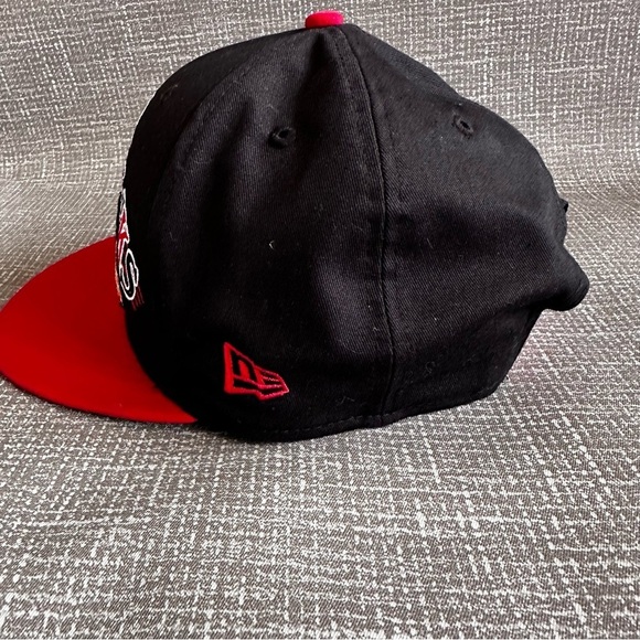 Chicago Blackhawks NFL Cap OS - Picture 7 of 13